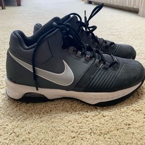 Women’s Nike basketball shoes, size 9